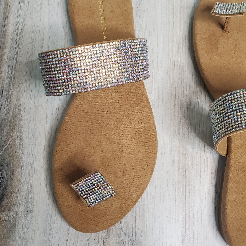 NEW Taupe Rhinestone Thong Sandal - Picture 7 of 7